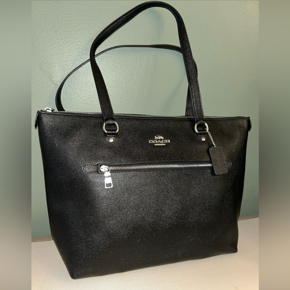 Coach F79608 Gallery Tote Crossgrain Leather Black Silver Hardware